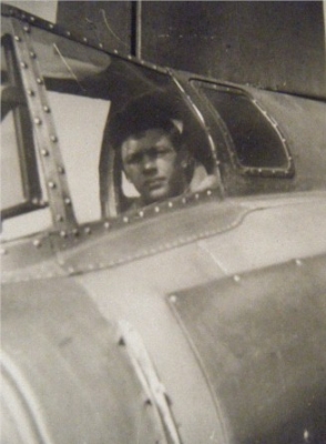 Don Bunge tail gunner.jpg